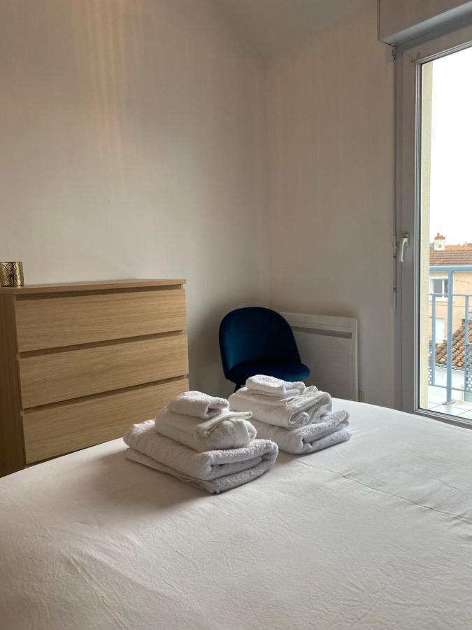 Appartamento Sacré cœur - Duplex avec balcon - 4 pers Cholet Esterno foto